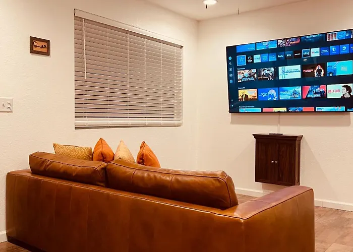 Peaceful 2-br Retreat In The Heart Of *