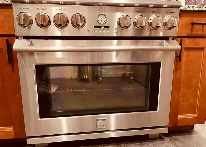 Apartment Peaceful 2-br Retreat In The Heart Of